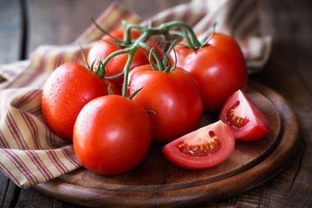 4 nhóm người nên hạn chế ăn cà chua
